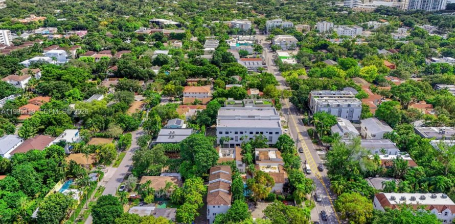 Adosado en Miami, Florida 2 dormitorios, 95.97 m2 № 2058626