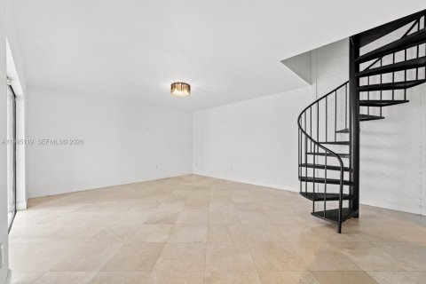 Adosado en venta en Miami, Florida, 2 dormitorios, 95.97 m2 № 2058626 - foto 18