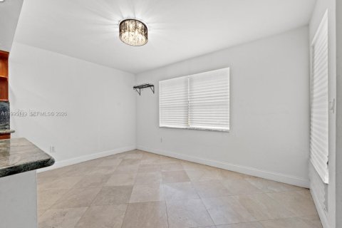 Adosado en venta en Miami, Florida, 2 dormitorios, 95.97 m2 № 2058626 - foto 21