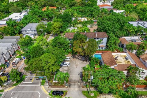Adosado en venta en Miami, Florida, 2 dormitorios, 95.97 m2 № 2058626 - foto 2