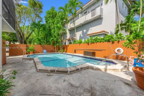 Adosado en venta en Miami, Florida, 2 dormitorios, 95.97 m2 № 2058626 - foto 23