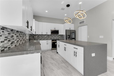 Villa ou maison à vendre à Fort Lauderdale, Floride: 4 chambres, 168.06 m2 № 2315874 - photo 11