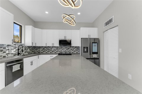 Villa ou maison à vendre à Fort Lauderdale, Floride: 4 chambres, 168.06 m2 № 2315874 - photo 13