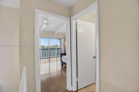 Townhouse in Miami, Florida 3 bedrooms, 178.65 sq.m. № 1996066 - photo 18