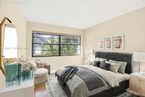 Townhouse in Miami, Florida 3 bedrooms, 178.65 sq.m. № 1996066 - photo 27