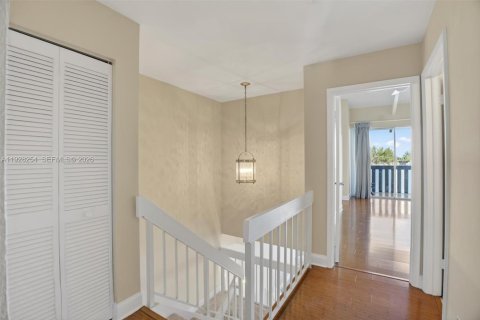 Townhouse in Miami, Florida 3 bedrooms, 178.65 sq.m. № 1996066 - photo 29