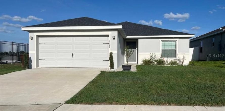 House in Haines City, Florida 4 bedrooms, 143.72 sq.m. № 2379426