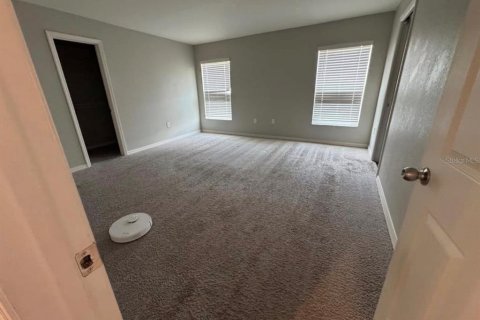 House in Haines City, Florida 4 bedrooms, 143.72 sq.m. № 2379426 - photo 6