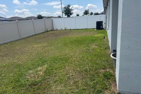 House in Haines City, Florida 4 bedrooms, 143.72 sq.m. № 2379426 - photo 9