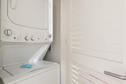 Condominio en venta en Hollywood, Florida, 2 dormitorios, 109.53 m2 № 1968291 - foto 19