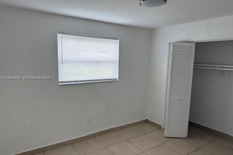 Immobilier commercial à vendre à Miami Gardens, Floride: 164.99 m2 № 2081093 - photo 21