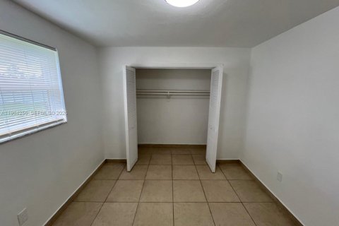 Immobilier commercial à vendre à Miami Gardens, Floride: 164.99 m2 № 2081093 - photo 18