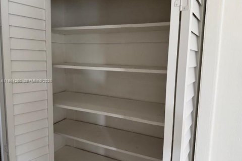Immobilier commercial à vendre à Miami Gardens, Floride: 164.99 m2 № 2081093 - photo 28
