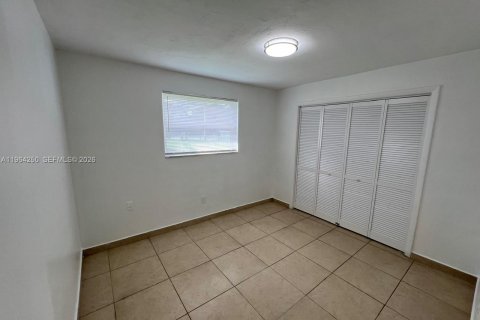 Immobilier commercial à vendre à Miami Gardens, Floride: 164.99 m2 № 2081093 - photo 6