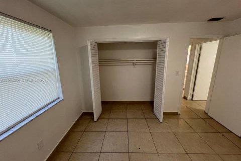 Immobilier commercial à vendre à Miami Gardens, Floride: 164.99 m2 № 2081093 - photo 19