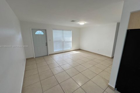 Immobilier commercial à vendre à Miami Gardens, Floride: 164.99 m2 № 2081093 - photo 8