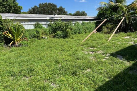 Immobilier commercial à vendre à Miami Gardens, Floride: 164.99 m2 № 2081093 - photo 11