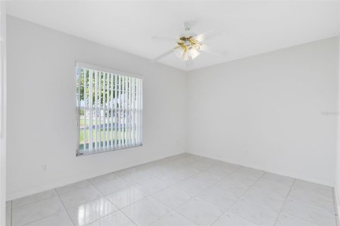 Villa ou maison à vendre à Kissimmee, Floride: 3 chambres, 184.6 m2 № 1372963 - photo 14