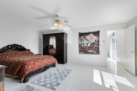 Villa ou maison à vendre à Kissimmee, Floride: 3 chambres, 184.6 m2 № 1372963 - photo 18