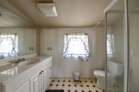 House in Dade City, Florida 3 bedrooms, 167.5 sq.m. № 1916989 - photo 14