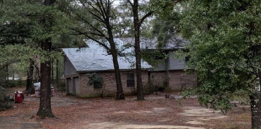 House in Crestview, Florida 4 bedrooms, 247.68 sq.m. № 1514045