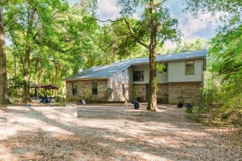 House in Crestview, Florida 4 bedrooms, 247.68 sq.m. № 1514045 - photo 2