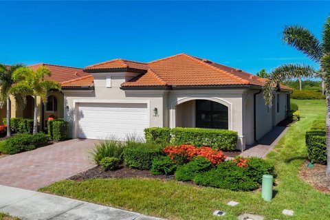 House in Venice, Florida 2 bedrooms, 177.16 sq.m. № 1827999 - photo 2