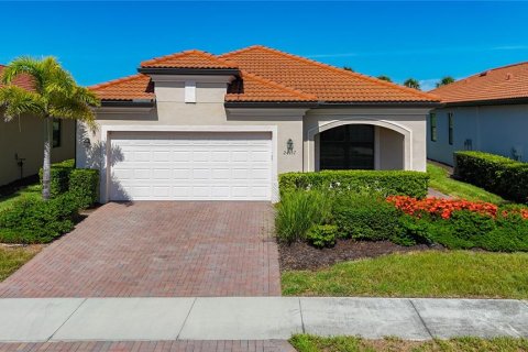 House in Venice, Florida 2 bedrooms, 177.16 sq.m. № 1827999 - photo 1