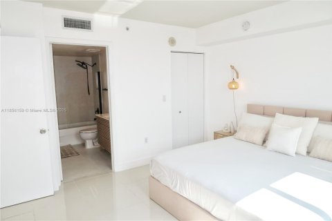 Купить кондоминиум в Майами, Флорида 2 спальни, 94.95м2, № 1962778 - фото 6