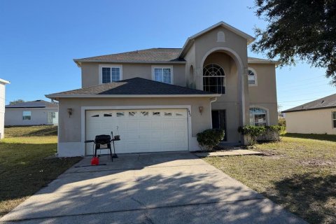 House in Kissimmee, Florida 4 bedrooms, 260.68 sq.m. № 2108378
