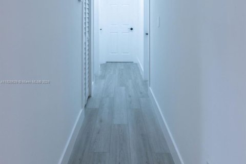 Купить виллу или дом в Хомстед, Флорида 3 спальни, 117.06м2, № 1792523 - фото 17