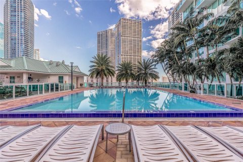 Снять в аренду кондоминиум в Майами, Флорида 1 спальня, 98.1м2, № 2047130 - фото 29