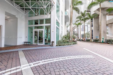 Снять в аренду кондоминиум в Майами, Флорида 1 спальня, 98.1м2, № 2047130 - фото 20