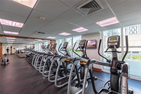 Снять в аренду кондоминиум в Майами, Флорида 1 спальня, 98.1м2, № 2047130 - фото 22