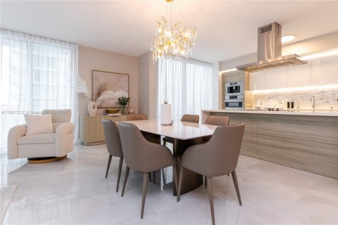 Купить кондоминиум в Санни-Айлс-Бич, Флорида 3 спальни, 175.77м2, № 2039465 - фото 12