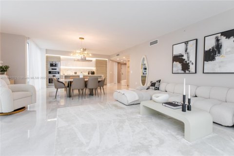 Купить кондоминиум в Санни-Айлс-Бич, Флорида 3 спальни, 175.77м2, № 2039465 - фото 3