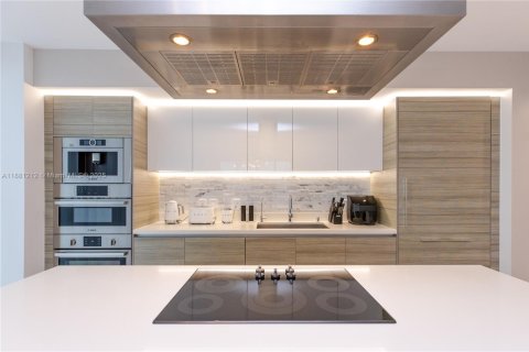 Купить кондоминиум в Санни-Айлс-Бич, Флорида 3 спальни, 175.77м2, № 2039465 - фото 8