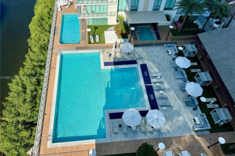 Купить кондоминиум в Санни-Айлс-Бич, Флорида 3 спальни, 175.77м2, № 2039465 - фото 24