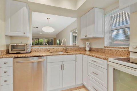 Condo in Clearwater, Florida, 2 bedrooms № 2371758 - photo 8
