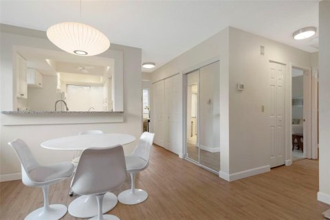 Condo in Clearwater, Florida, 2 bedrooms № 2371758 - photo 18