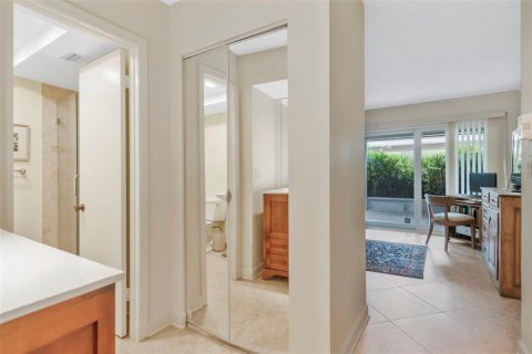 Condo in Clearwater, Florida, 2 bedrooms № 2371758 - photo 22