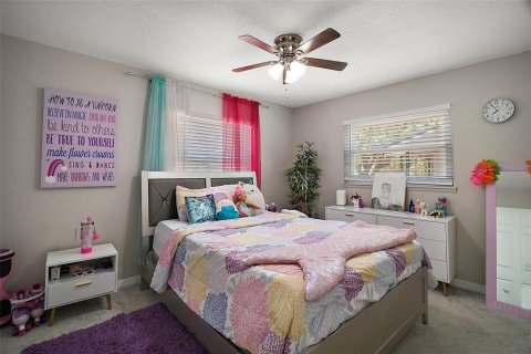 House in Mount Dora, Florida 4 bedrooms, 175.77 sq.m. № 1749302 - photo 20
