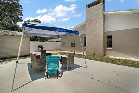 House in Mount Dora, Florida 4 bedrooms, 175.77 sq.m. № 1749302 - photo 23