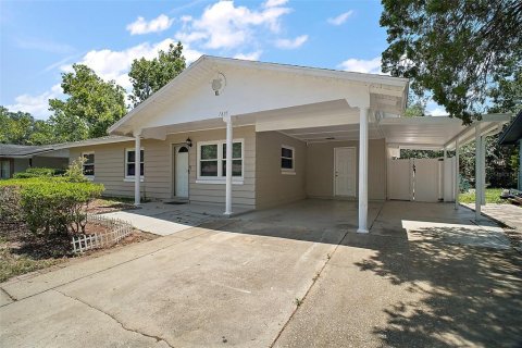House in Mount Dora, Florida 4 bedrooms, 175.77 sq.m. № 1749302 - photo 1
