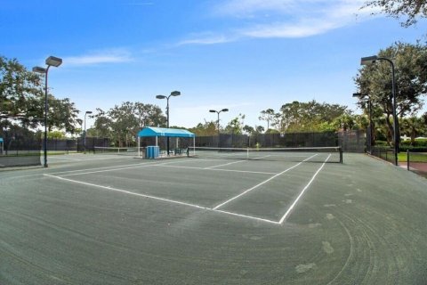 House in West Palm Beach, Florida 3 bedrooms, 189.06 sq.m. № 747898 - photo 1