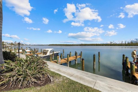 Copropriété à vendre à Sarasota, Floride: 2 chambres, 95.6 m2 № 2383664 - photo 27