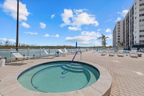 Copropriété à vendre à Sarasota, Floride: 2 chambres, 95.6 m2 № 2383664 - photo 25