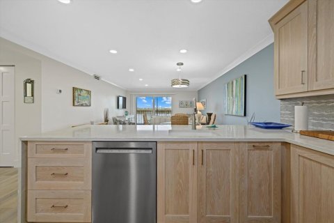 Copropriété à vendre à Sarasota, Floride: 2 chambres, 95.6 m2 № 2383664 - photo 5