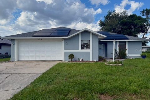 Casa en Deltona, Florida 3 dormitorios, 120.96 m2 № 2373806