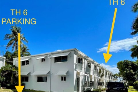 Townhouse in Key Biscayne, Florida 2 bedrooms, 96.8 sq.m. № 1814650 - photo 7